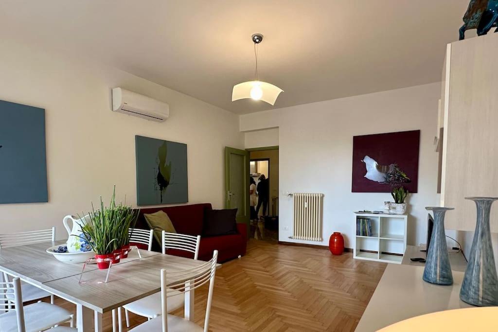 Ferienwohnung A Casa Di Deborah Padua Exterior foto