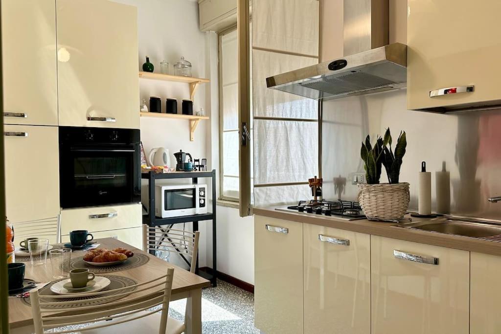 Ferienwohnung A Casa Di Deborah Padua Exterior foto